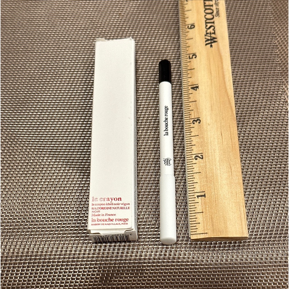NIB La Bouche Rouge Le Crayon Le Kohl Eyeliner Noir Black 1.1g / 0.039oz
